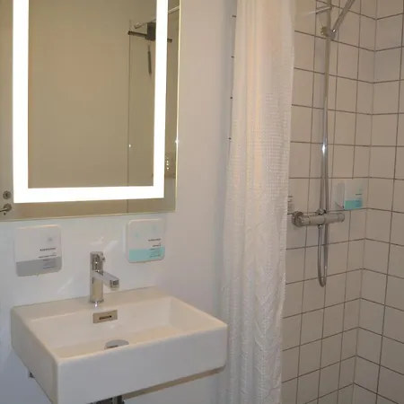 Refborg 3* בילונד