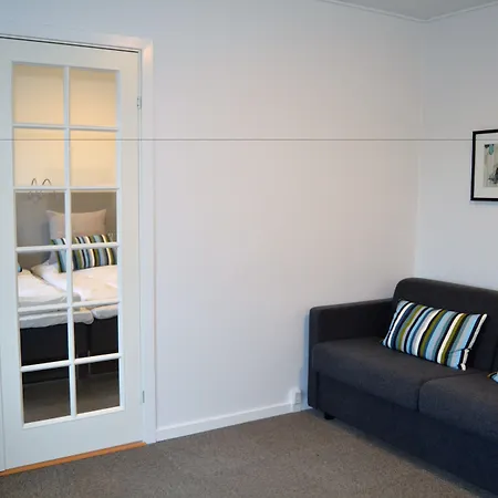 瑞博格酒店 比隆