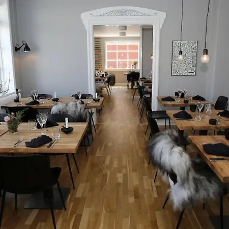 瑞博格酒店 酒店 比隆