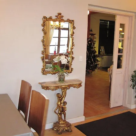 瑞博格酒店 3* 比隆